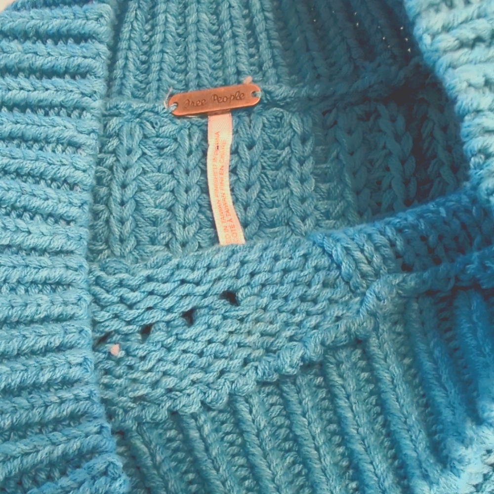 NWT Free People Bell Song Cropped Knit Long Sleeve Sweater Size XS Teal Blue - Picture 7 of 11